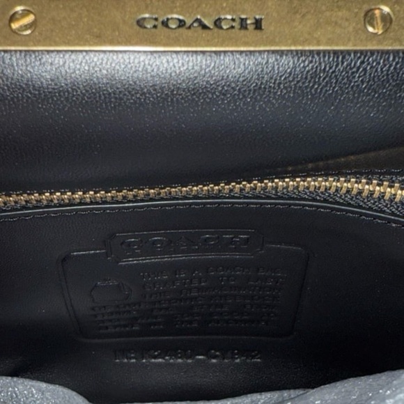 Coach Kisslock Frame Bag 14 Crossbody in Brass/Black Glovetanned Leather NWT - Picture 12 of 15